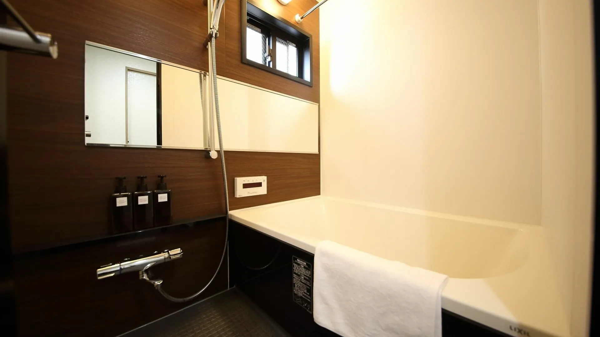 Alex'S Home Shinsaibashi Osaka Japonia
