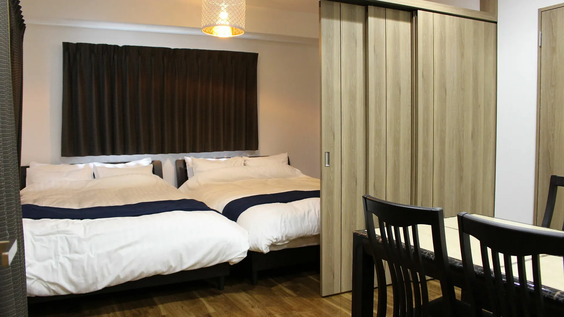 Alex'S Home Shinsaibashi 오사카